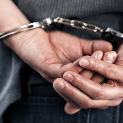 Polițist din Cluj reținut pentru tâlhărie în contextul unei anchete