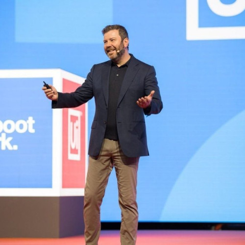 UiPath raportează venituri solide în trimestrul al doilea al anului fiscal 2026