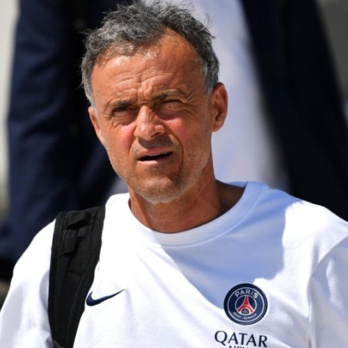 Luis Enrique, antrenorul PSG, a căzut de pe bicicletă și are nevoie de intervenție chirurgicală