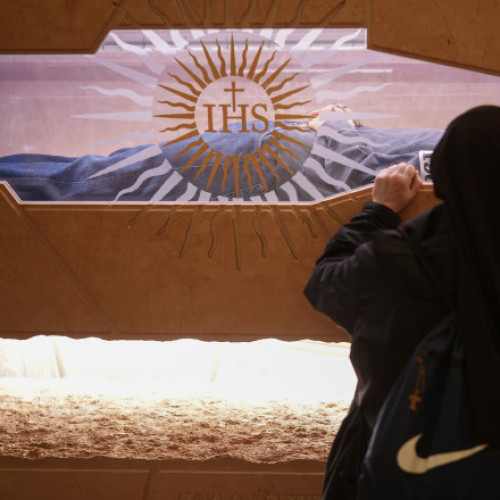 Carlo Acutis, primul sfânt milenial al Bisericii Catolice, canonizat în Piața Sfântul Petru