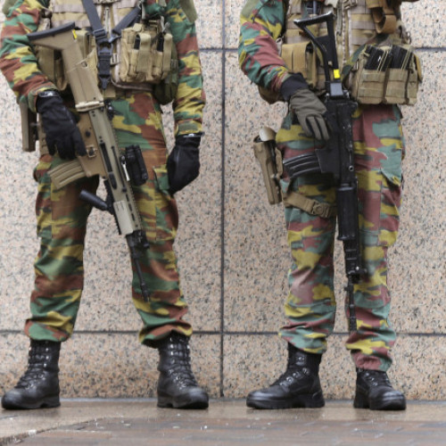 Belgia analizează trimiterea trupelor pe străzile Bruxelles-ului pentru a combate violența legată de droguri