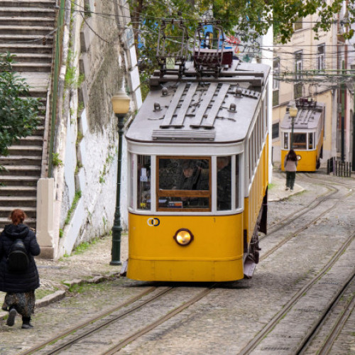 Autoritățile portugheze publică un raport preliminar privind accidentul funicularului din Lisabona