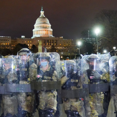 Mii de locuitori din Washington D.C. cer retragerea trupelor Gărzii Naționale