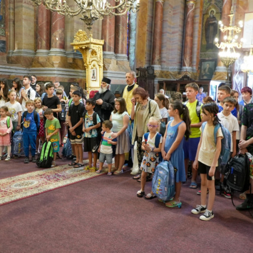 Arhiepiscopia Dunării de Jos continuă programul „Hristos în şcoală” pentru elevii din Galați și Brăila