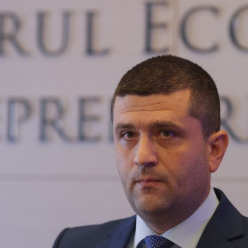 Ministrul Economiei, Radu Miruţă, spune că opoziţia nu a câştigat nimic din agitaţia moţiunilor