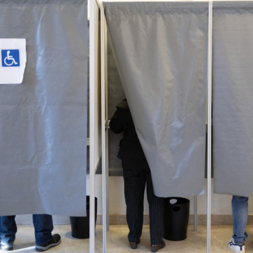 Avertismente privind ingerinţe în campania Franţei pentru alegerile municipale din 2026