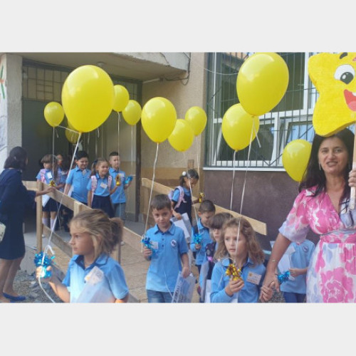 Startul anului școlar în Oradea la Școala Nicolae Bălcescu, plin de emoții