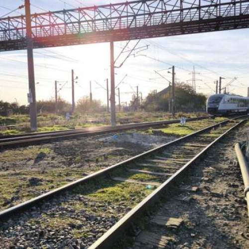 Accident feroviar la Peciu Nou: două persoane rănite după coliziunea cu trenul Regio