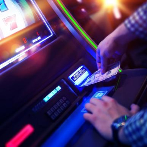 Trei bărbați arestați în Craiova pentru agresarea unui agent de pază