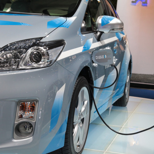 Iași: hibridele depășesc benzina, iar noile mașini urcă în august 2025