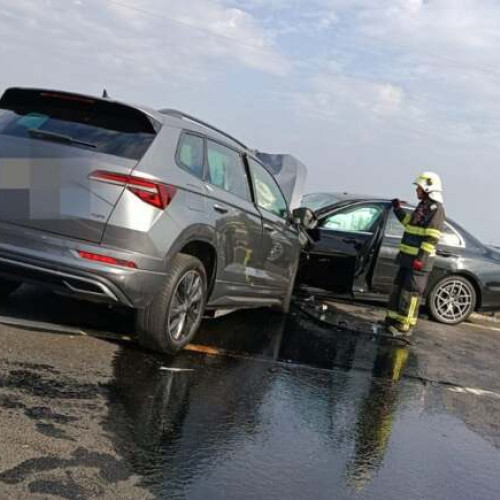 Accident pe DN CT: două mașini implicate, un șofer în stop