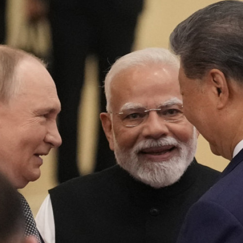 Trump cere UE să aplice tarife de până la 100% pentru India și China