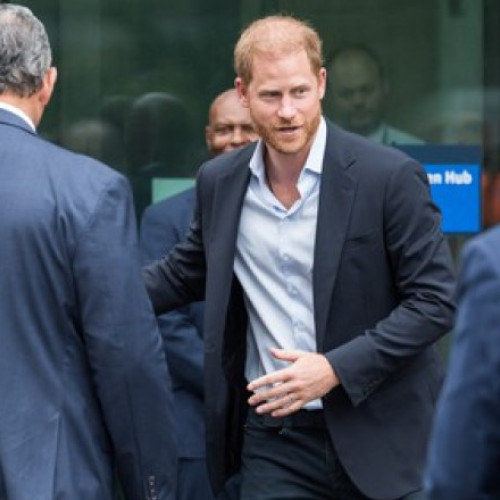 Harry se întâlnește cu tatăl la Clarence House după mai mult de un an