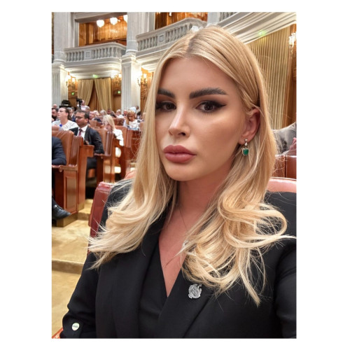 Andra Constantinescu părăsește SOS România și devine deputat neafiliat