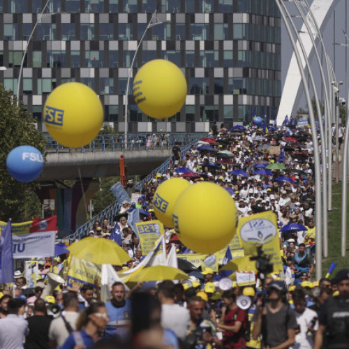 Sindicatele din învățământ vor continua protestele împotriva măsurilor de austeritate
