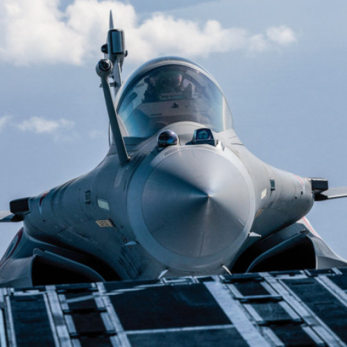 Franța trimite Rafale pentru protecția spațiului aerian european