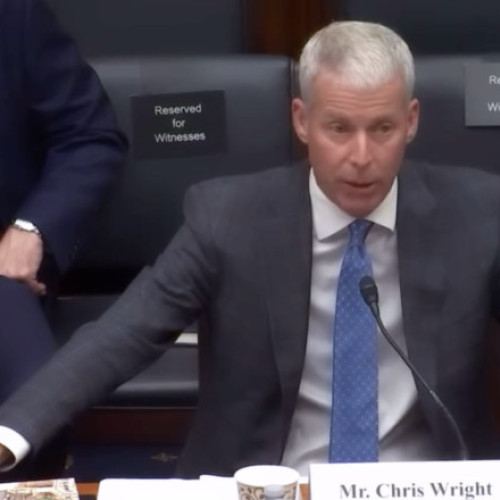 UE ar putea renunța la gazele rusești în 6–12 luni, în favoarea LNG din SUA