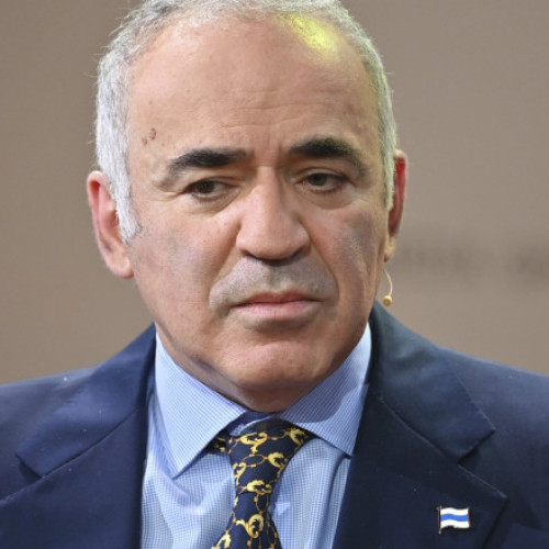 Kasparov acuză Trump că este un atu al Rusiei în criza dronelor din Polonia
