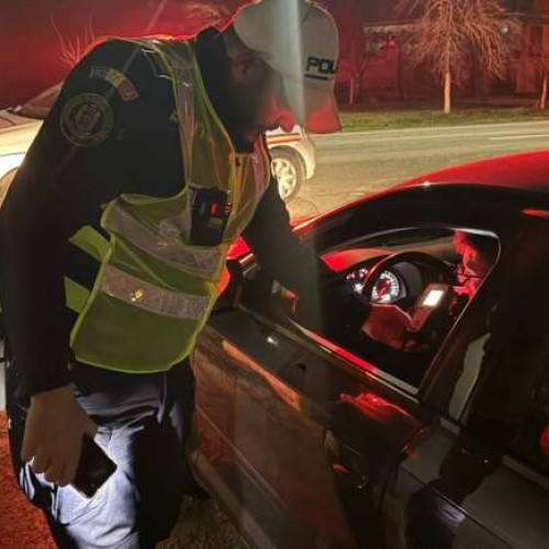 Bărbat fără permis reținut după condus haotic pe Drumul Național 59