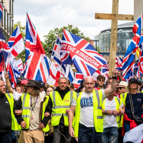 Video Elon Musk, mesaj la cea mai mare demonstrație a extremei drepte din Marea Britanie: „Violența vine la tine. Ripostezi sau mori”