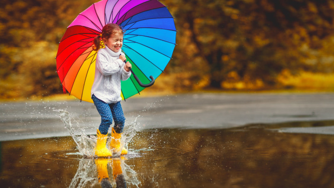 Prognoza meteo pentru următoarele două săptămâni, pe regiuni. Când se răceşte vremea și revin ploile