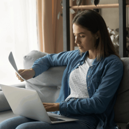 Firme sancționate pentru instalarea ilegală a aplicațiilor de supraveghere a angajaților