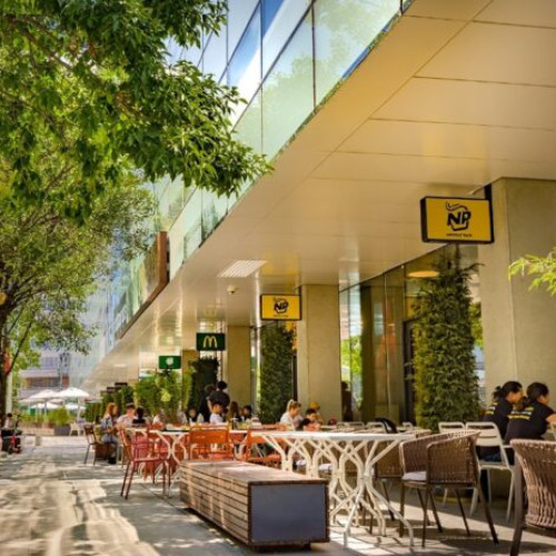 Froo România deschide un nou magazin în clădirea America House din București