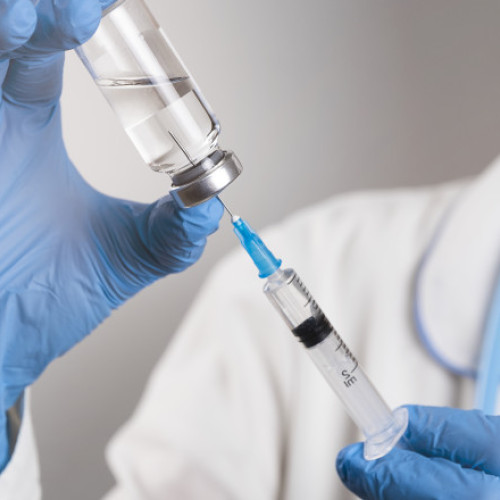 Vaccinarea antigripală începe din octombrie cu un vaccin trivalent pentru sezonul 2025-2026