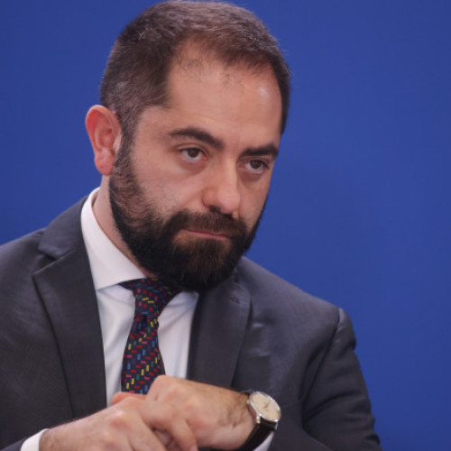 Consilierul prezidenţial Radu Burnete avertizează asupra blocajului economic şi administrativ al României