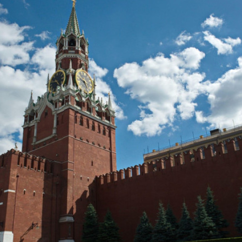 Rusia analizează majorarea TVA pentru a limita deficitul bugetar