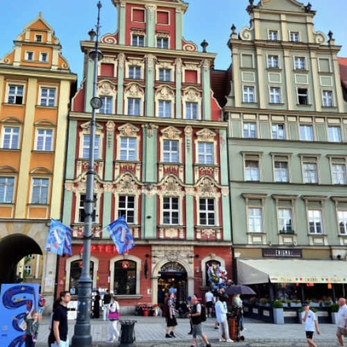 Polonez acuzat că a împușcat și bătut un român în mallul din Wrocław