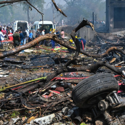 Familii ale pasagerilor morți în prăbușirea Air India dau în judecată Boeing și Honeywell