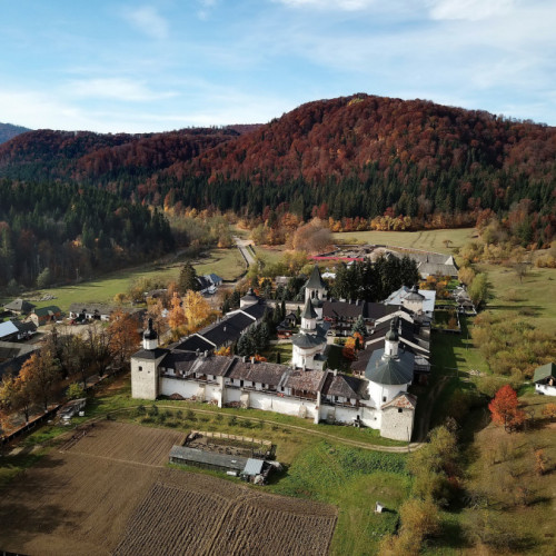 Simpozion la mănăstirea Secu despre rolul în cultura Țării Moldovei