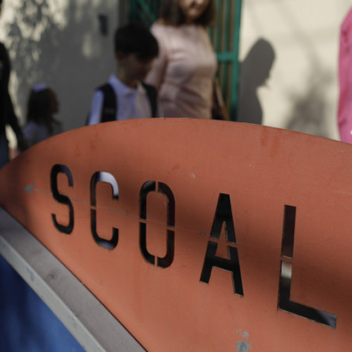 Ministerul Educației monitorizează amenințările primite de școli și face apel la calm