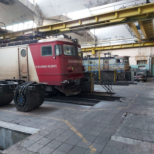 Ziua porţilor deschise la Societatea de Reparaţii Locomotive Brașov, în 1 octombrie