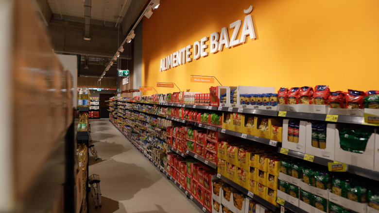 Plafonarea adaosurilor la alimentele de bază va fi prelungită până în martie 2026