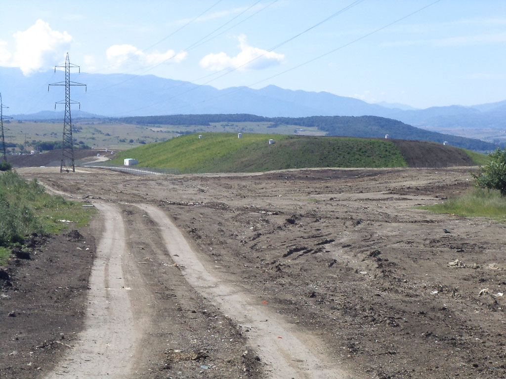 Primăria Sibiu lansează licitația pentru un parc fotovoltaic pe fosta groapă de gunoi Remetea