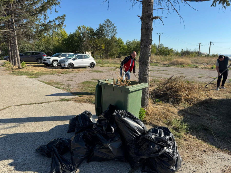 Jandarmii din Galați au strâns peste 200 kg de gunoi în cadrul Zilei Curățeniei Naționale