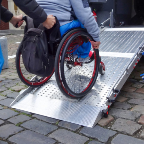 AJPIS Galați a virat fondurile pentru beneficiile sociale din august 2025