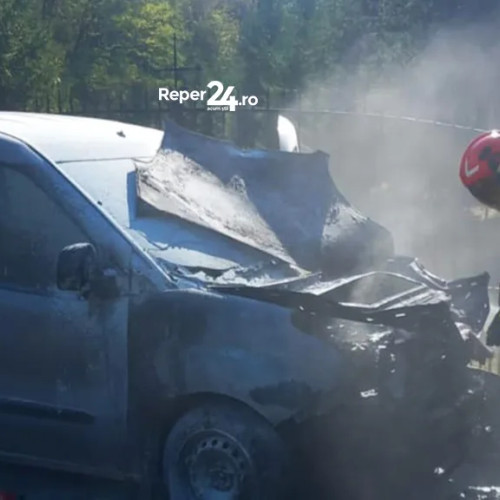 Incendiu la un autoturism pe Drumul Național 58 între Soceni și Brebu