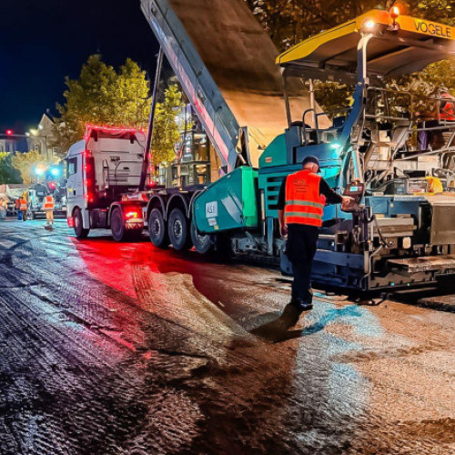 Au început lucrările de refacere a carosabilului pe principalele bulevarde din București