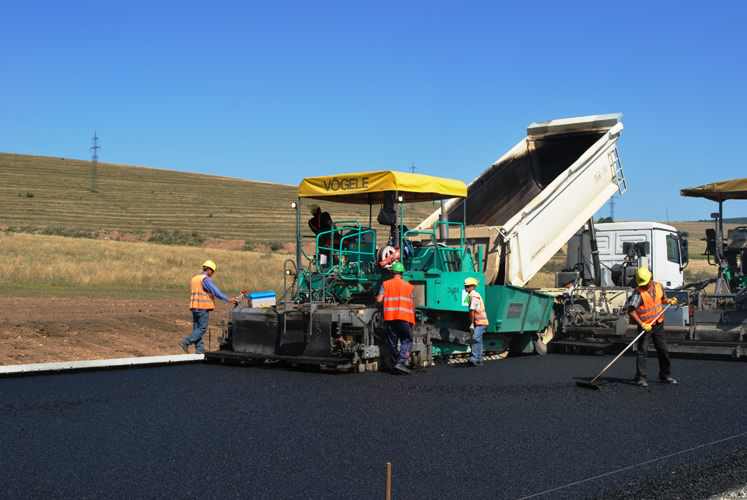 Consiliul Județean Brașov lansează proiectul de modernizare a peste 53 km de drumuri județene