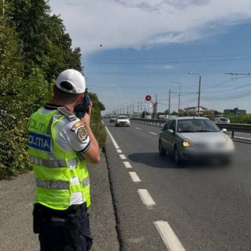 Polițiștii rutieri au aplicat 244 de amenzi pe DN6, între Cenad și Caraș-Severin