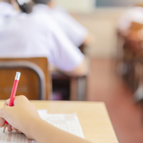 Modificări în evaluările naționale din 2026, planuri individualizate pentru elevi și rapoarte publice