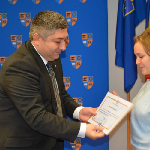 Consiliul Județean Cluj premiază cu câte 10.000 lei elevii cu media 10 la Evaluarea Națională