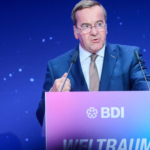 Ministrul german al Apărării avertizează asupra monitorizării sateliților țării de către Rusia