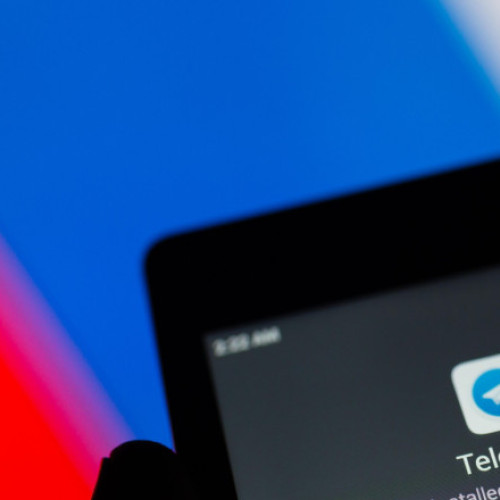 Războiul informațional din Moldova: boți pro-Kremlin influențează alegerile parlamentare