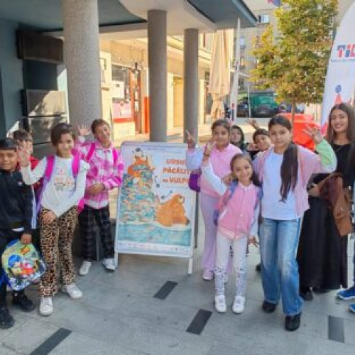 Elevii din Mogoșoaia au redeschis sala teatrului „Ion Creangă” pentru copii