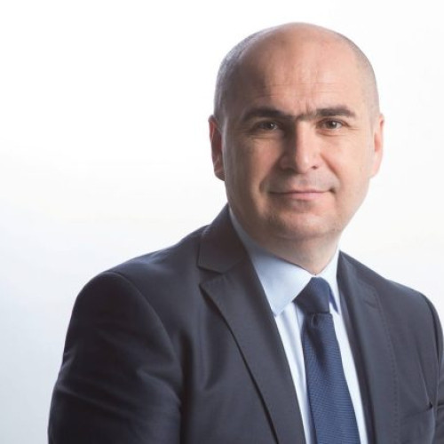 Guvernul verifică creditul de 750 milioane lei acordat Liberty Galați de EximBank