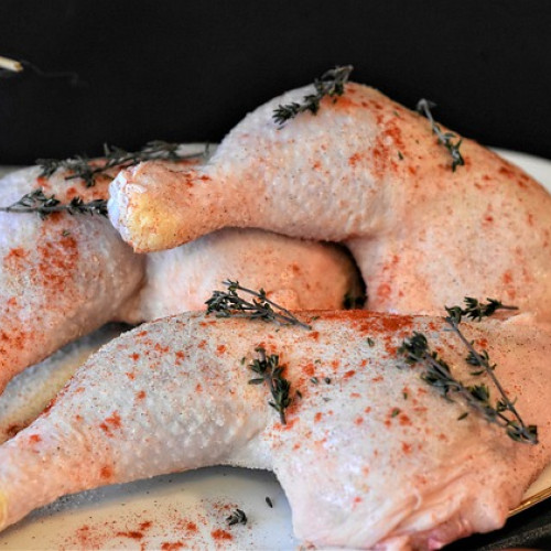 Plafonarea adaosului comercial pentru alimente de bază, prelungită până în martie 2026